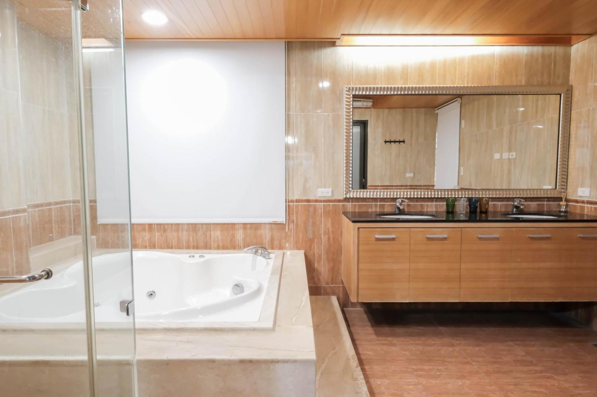 Huzi Room Tainan Exterior foto