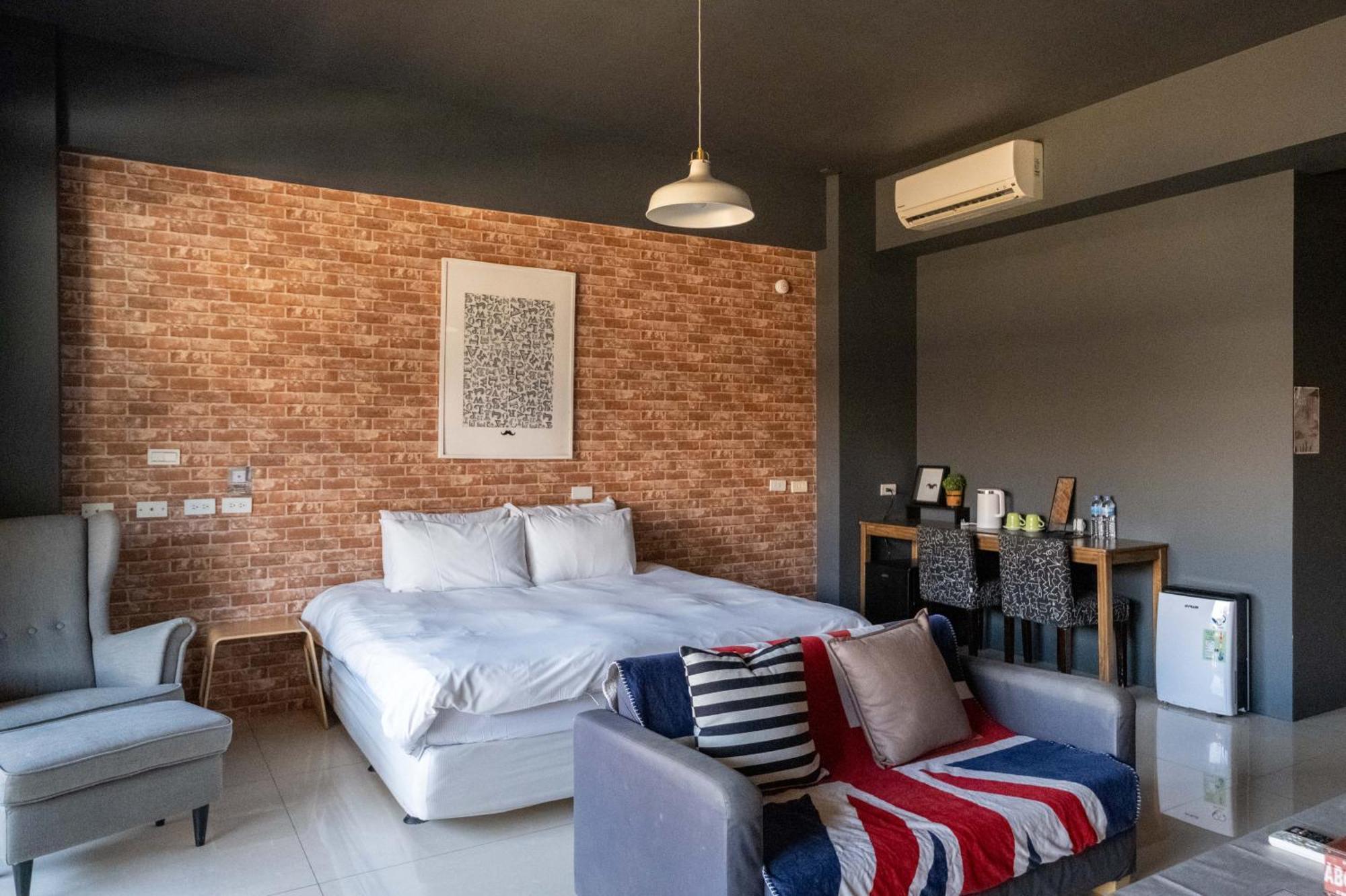 Huzi Room Tainan Exterior foto