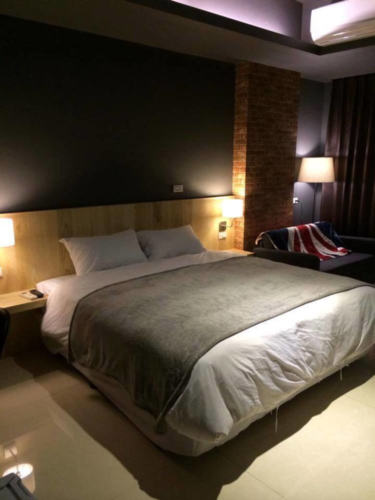 Huzi Room Tainan Exterior foto