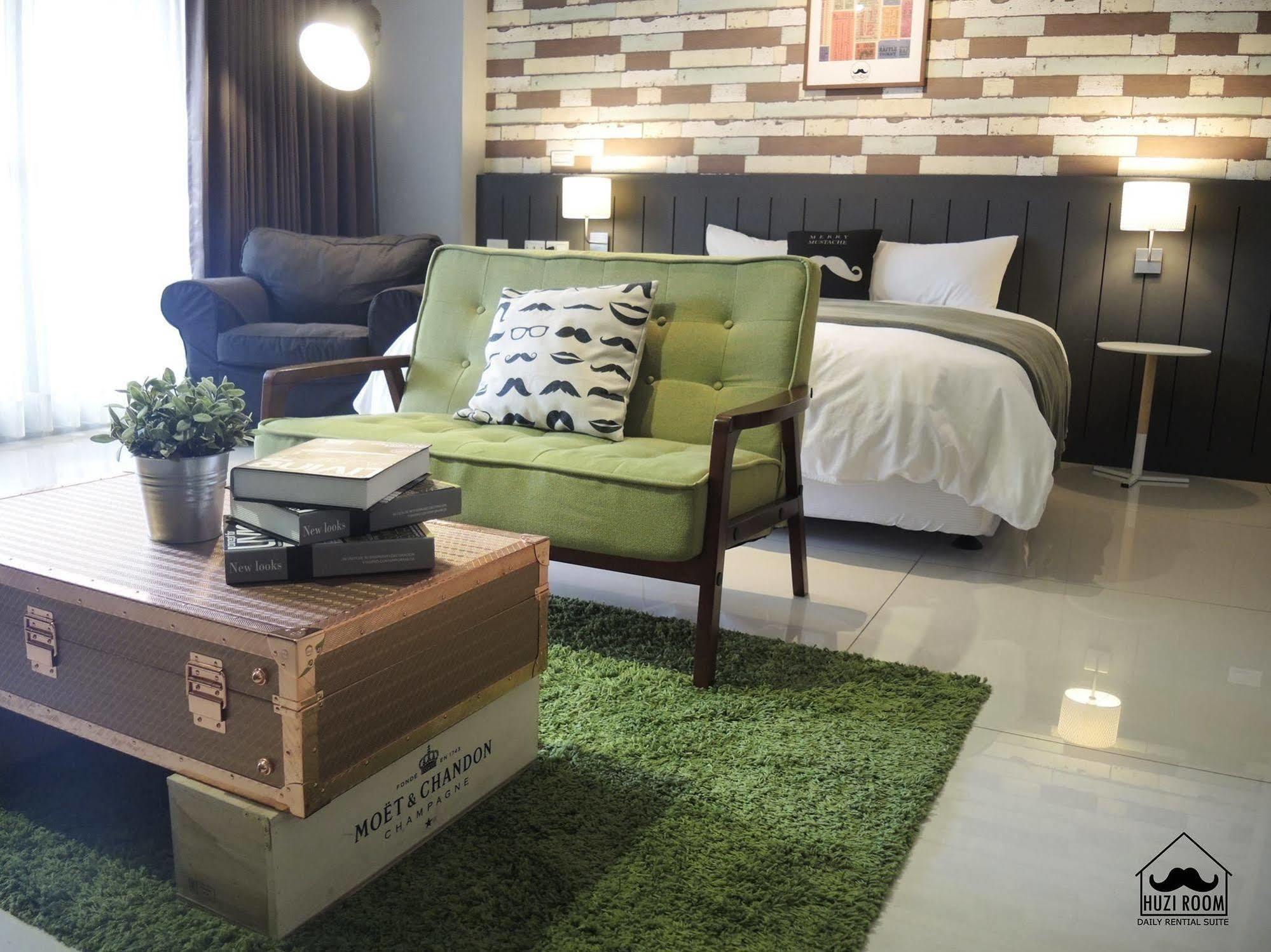 Huzi Room Tainan Exterior foto
